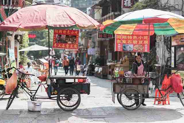 蘑菇视频下载使用体验反馈｜评论热词榜播放表现如何？
